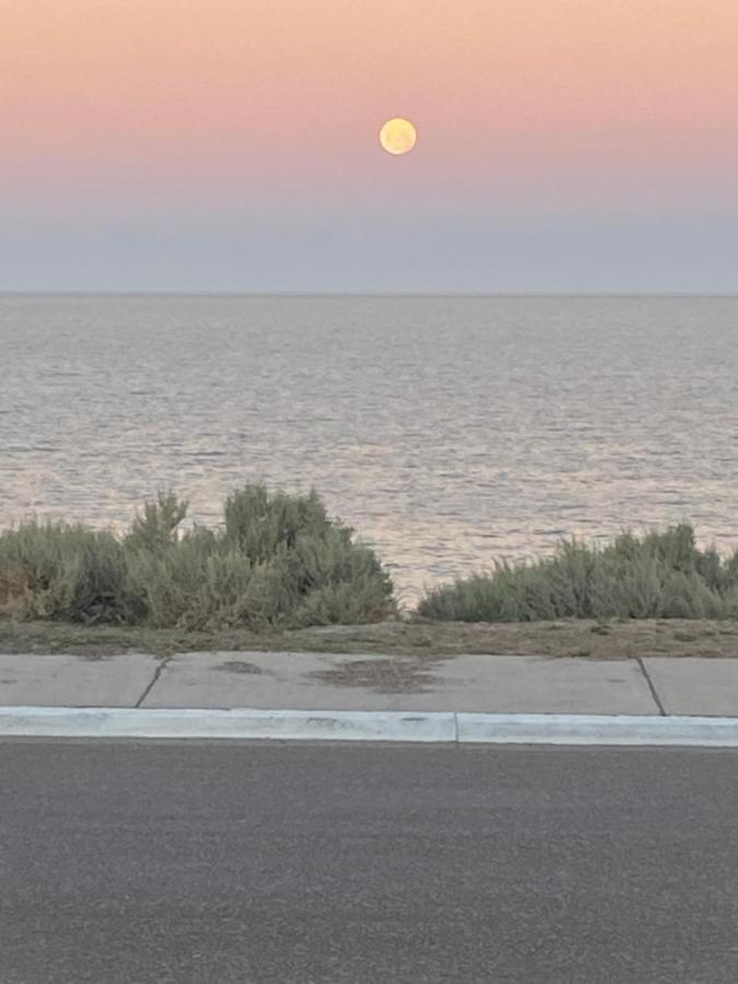 Oasis Del Sur Appartement Puerto Madryn Buitenkant foto